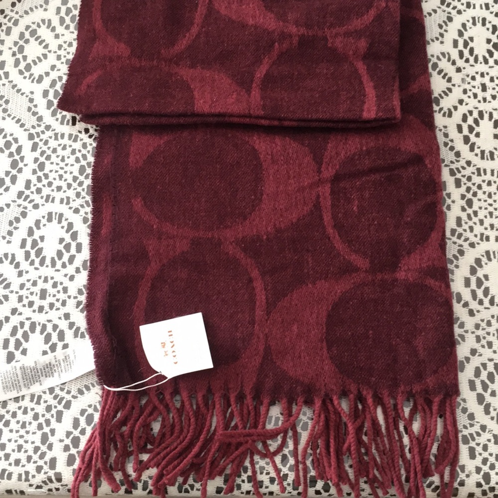 Coach Signature Scarf 🧣
